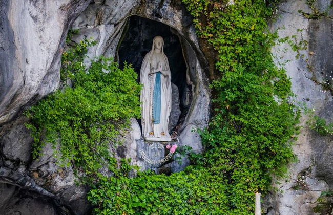 Best Intro to Lourdes in 2 hours with a Local - Photo 7