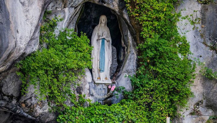 Beste Einführung in Lourdes in 2 Stunden mit einem Einheimischen - Foto 1