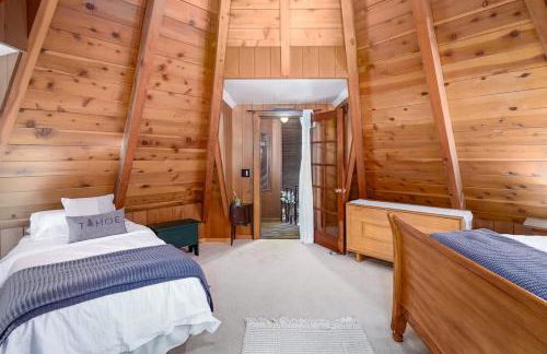 The Gingerbread Cottage - Photo 13