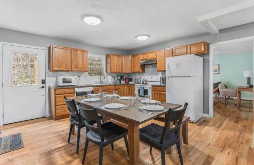 Mountain Views, Hot Tub, Firepit, dog friendly, EV connector - Foto 25