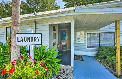 Pool Access and Lanai! Welaka Condo on St Johns - Foto 29