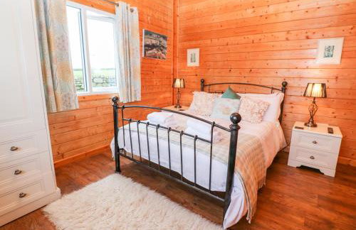 Borah Lodge - Photo 8