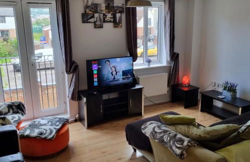 Driftmark Beachfront location Aberavon Beach Sea Views Large Driveway parking private site fibre optic wi fi - Photo 11