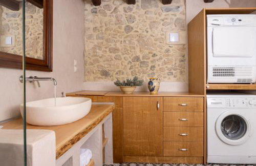 Villa Helidona With Private Pool - Photo 70