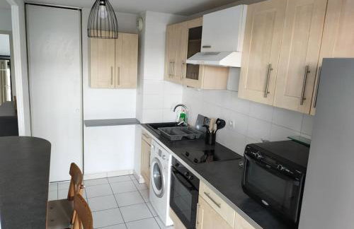 ORBIS - "L'Aquitaine" - Spacieux et joli appartement de 2 à 4 personnes - Parking - WiFi - Terrasse - Photo 13