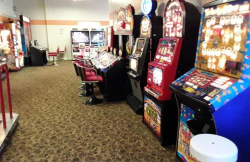 Caravan - Sleeps 6 - Near The Deep & Old Town - Foto 14