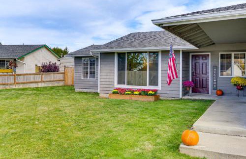 Water Views and Hot Tub Kims Kastle in Stanwood! - Foto 27