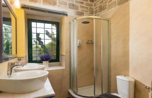 Carob Villa - Photo 26