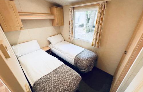 2 Bedroom Caravan GW39, Thorness Bay, Isle of Wight, Dog Friendly - Foto 7