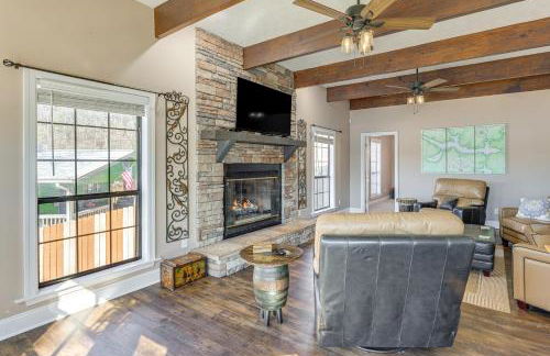 2-Tier Dock with Lift! Jordan Lake Family Retreat - Foto 7