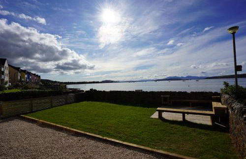 Beach house no2 with amazing sea views and private garden onto beach. - Foto 22