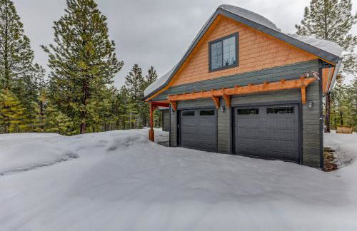 Camp 95 - Stunning Mountain Home - 4.5 Acres - Views - Hot Tub - Pet friendly - Private - Photo 51