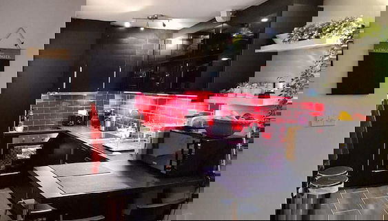 Inviting 2BD Flat 15 Mins From Heart of Dublin! - Foto 5, Restauración