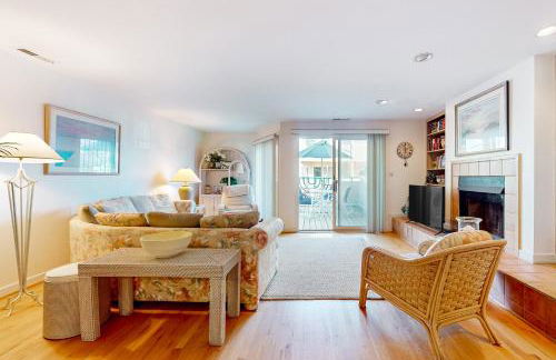 Town of Dewey Beach ---13 Read Ave. Unit 2 - Photo 1