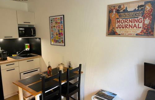 AU 47 ALLÉES D'ETIGNY - CENTRAL & STANDING - avec parking - Linge de lit et de toilette inclus - Foto 16