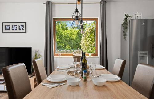 Holiday Home Mla i - Three Bedroom Holiday Home with Pool - Photo 9