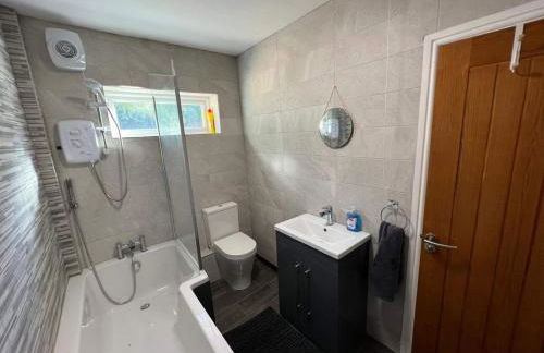 Cosy, Modern Home Near BHX, NEC and City Centre - Foto 13