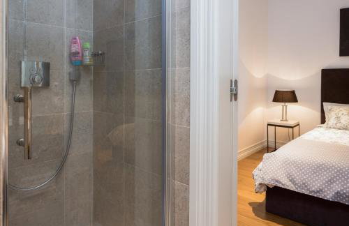 Charlie Chaplin - Photo 21