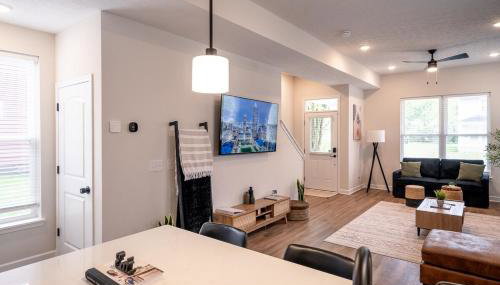 Arcade Game Room! Luxury New 3BR CLE Clinic UnivCircle Little Italy - Foto 5