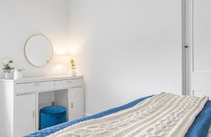 Elegant Garden Apartment, Private Parking & EV Charger, Walk to Town - Foto 19