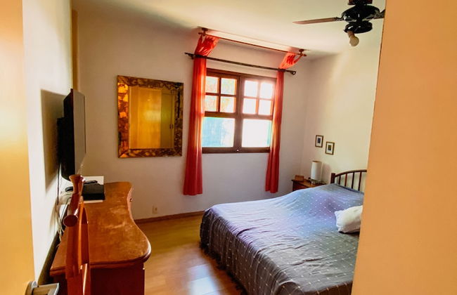 Excelente casa térrea na Granja Viana - Foto 4