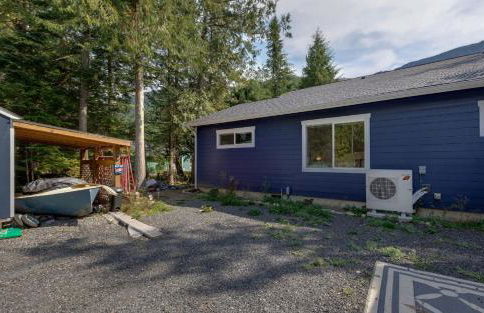 A re-styled single story, 3-bedroom, 2-bath ranch style cabin at Silver Lake - Foto 3