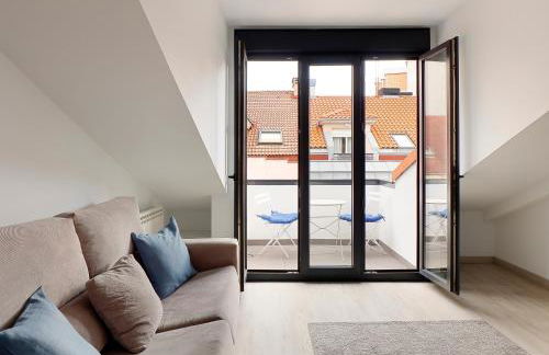 Ático con terraza en playa de San Lorenzo - Foto 9