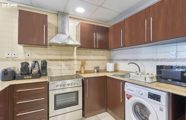 bnbme | Gold Crest Views | 2 BDR - Photo 11