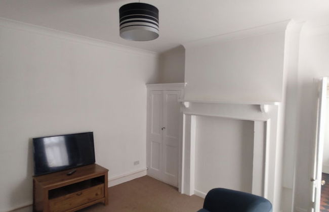 Stylish 2 Bedroom Apartment in Havant - Photo 7