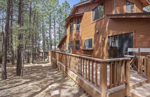 2 Living Rooms Fires Quick Drive Downtown - Foto 42