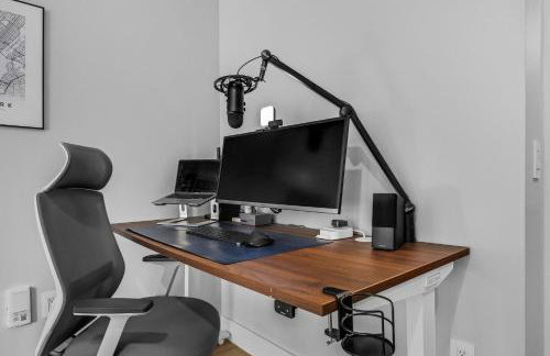 FiDi Studio w Work Setup by Anyplace - 11696 - Foto 3