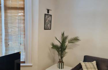 Ground Floor Maisonette Near St James St Overground Station - Foto 20