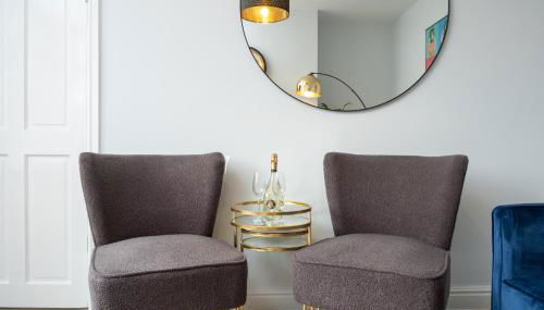 Heath House - Photo 3