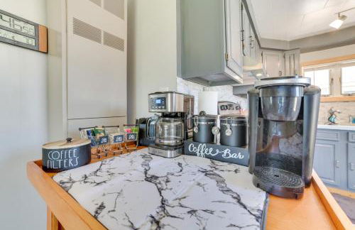 Houghton Lake Cottage with Patio Walk to Waterfront - Photo 9