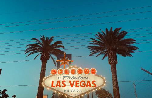 Lux life! Central location for business or play! - Foto 29