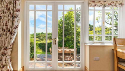 Pendre Farmhouse Llwyndafydd - Foto 2