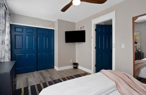 Modern Escape: 5BR/2.5BA Near St. Louis Must-Sees - Foto 28