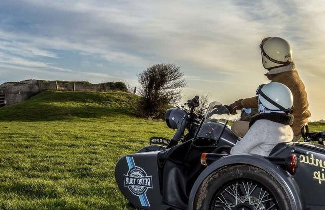 Visite privée sur le thème du débarquement de Normandie à moto avec side-car - Photo 1