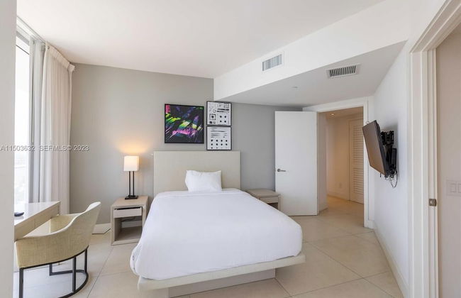 Luxury Beachfront Condo - Foto 49