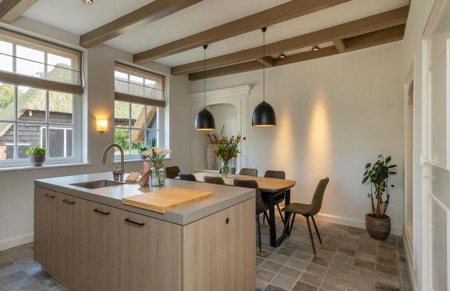 Farmhouse in Zeeland With Windmill Views - Foto 11