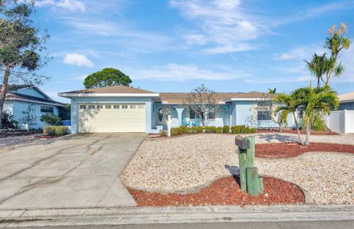 Waterfront Pool House with Heated Pool - Foto 46