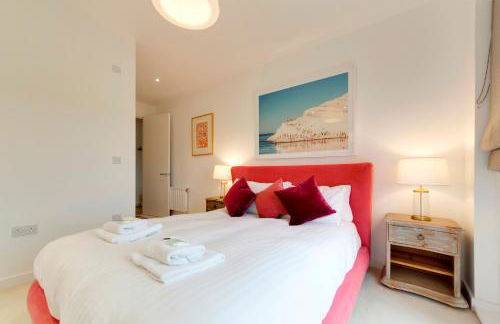 Pass the Keys Stunning and Spacious Modern Flat - Own Car Park - Foto 15