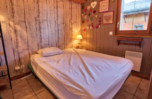 Appartement cosy 4 personnes avec WIFI et parking au pied des pistes - FR-1-505-5 - Foto 2