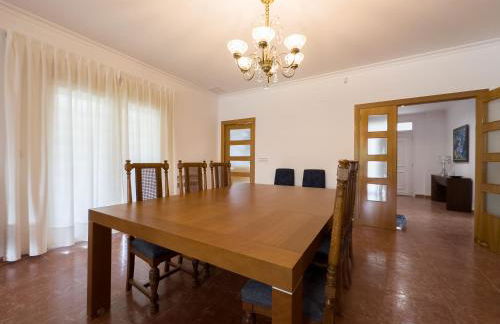 Casa Chalet Villa con piscina, jardín y aire acondicionado cerca de Valencia en La Eliana-L'Eliana - Foto 58