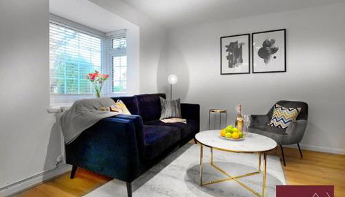 Wokingham - 2 Bedroom Maisonette - With Parking - Foto 2, Other