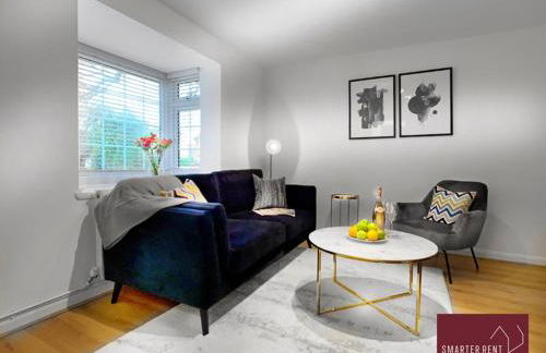 Wokingham - 2 Bedroom Maisonette - With Parking - Foto 2