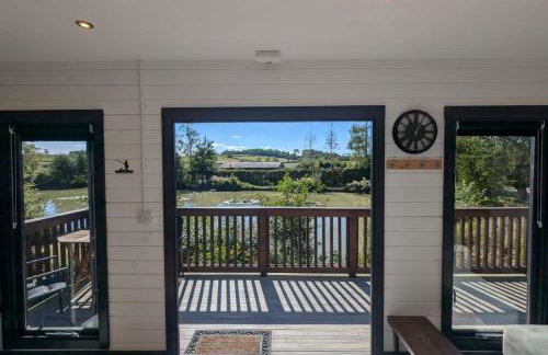 Beautiful Open Plan Lakeside Lodge, Shearsby - Photo 58