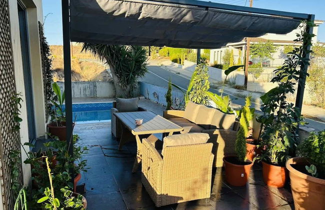 Impeccable 3-bed Villa in Nicosia - Photo 16