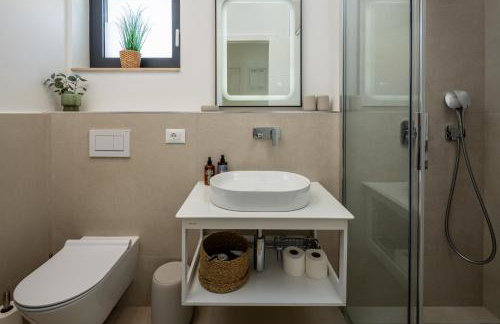 Luxury Sea View Penthouse "Marina Living" Pool, Adria, Split Region - Photo 36