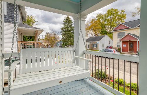 3 Bedroom Greek Revival Cottage Walk to Big House - Foto 18